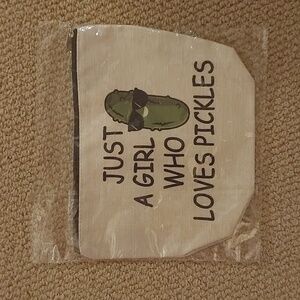 Pickle-Themed Cosmetic Bag - Cream and Green